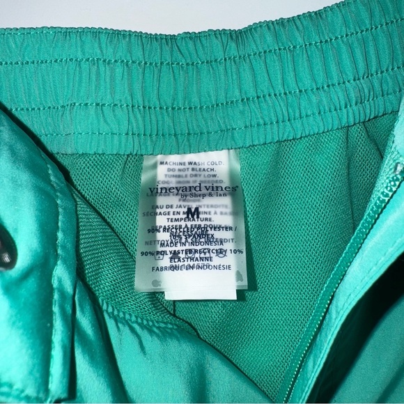 Vineyard Vines Teal Men 5in Swim Trunks - Picture 5 of 5